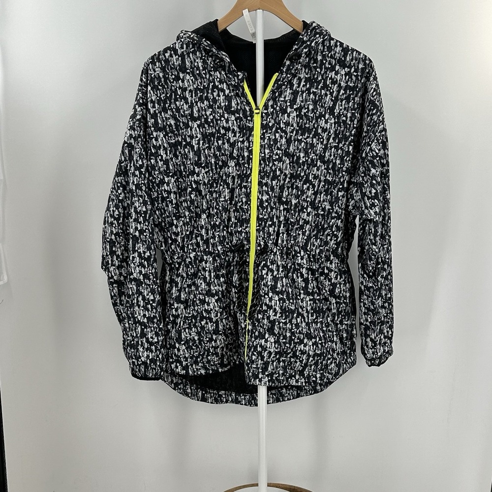 Fabletics Hooded Windbreaker Jacket Medium Black Gray Camo‎ Neon Zip Athletic